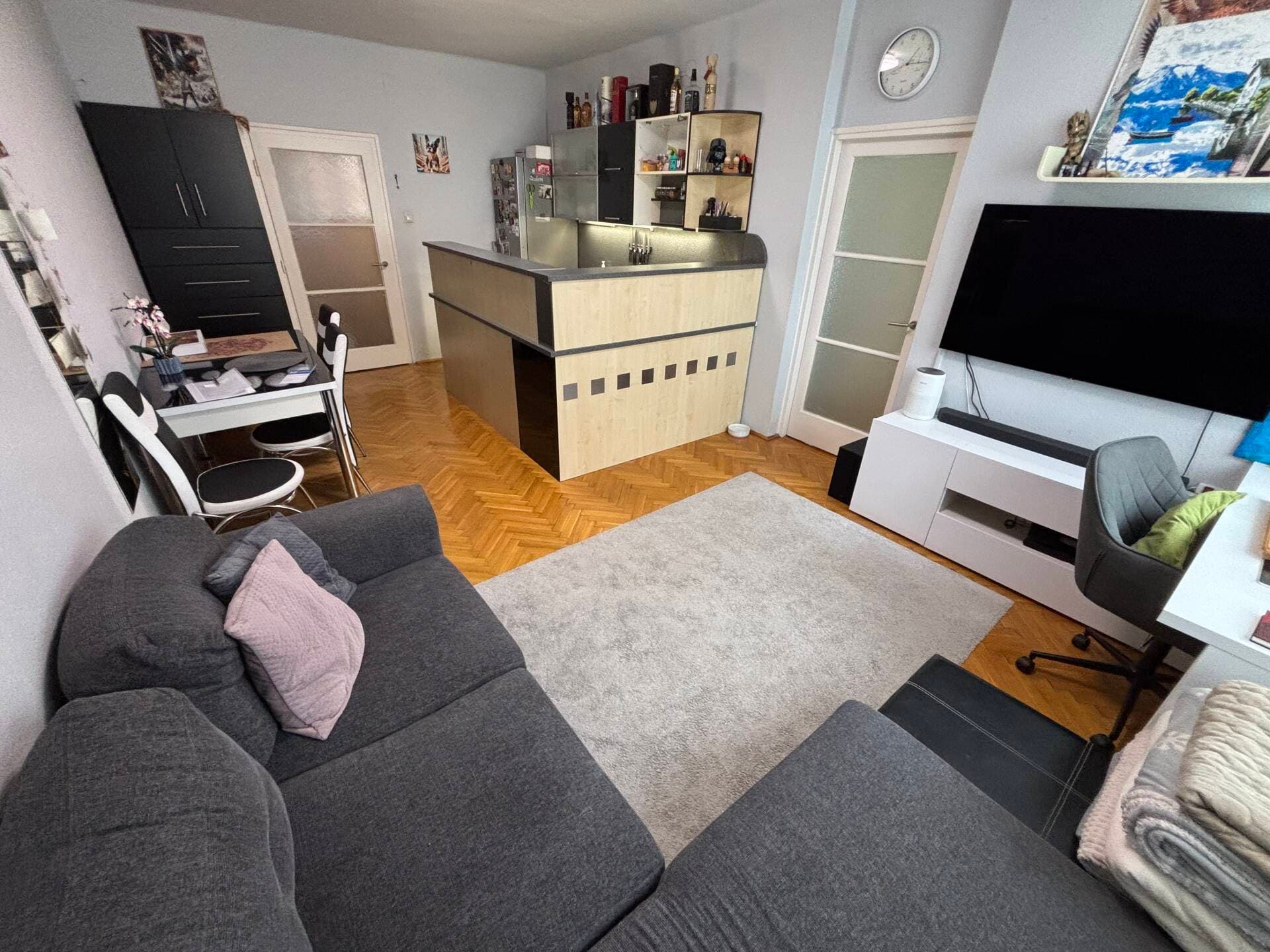 Praktikus otthon, kiváló helyen