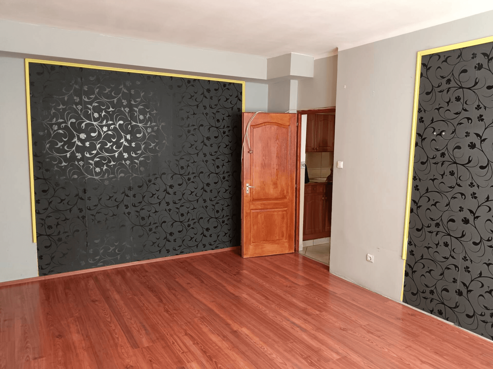 Tatabányán takaros, kis tér várja tulajdonosát!