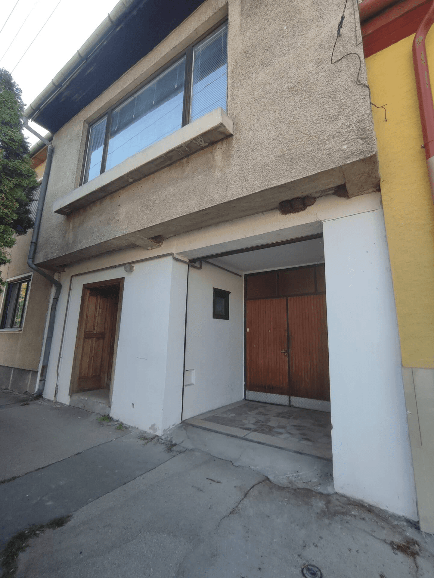 Egyedi esztergomi élettér, elragadó környezetben.